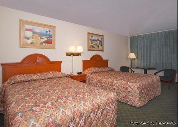 Economy Inn & Suites Hannibal Quarto foto